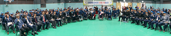 ‘제39회 전국장애인체육대회’에 참가하는 인천시선수단이 지난 11일 인천장애인국민체육센터에서 결단식을 갖고 필승의 각오를 다졌다.